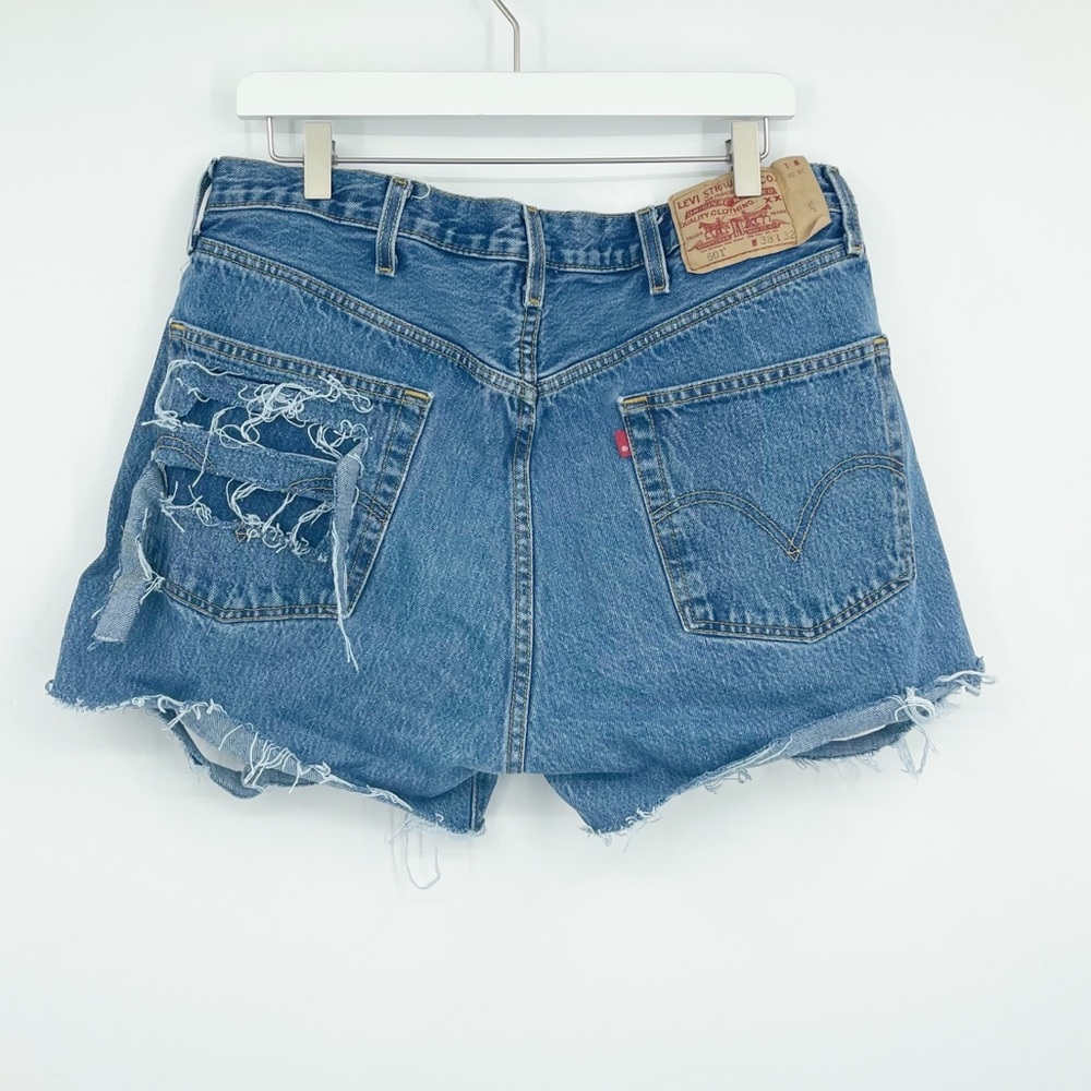 Levi’s Denim Cutoff Shorts - Picture 5 of 6